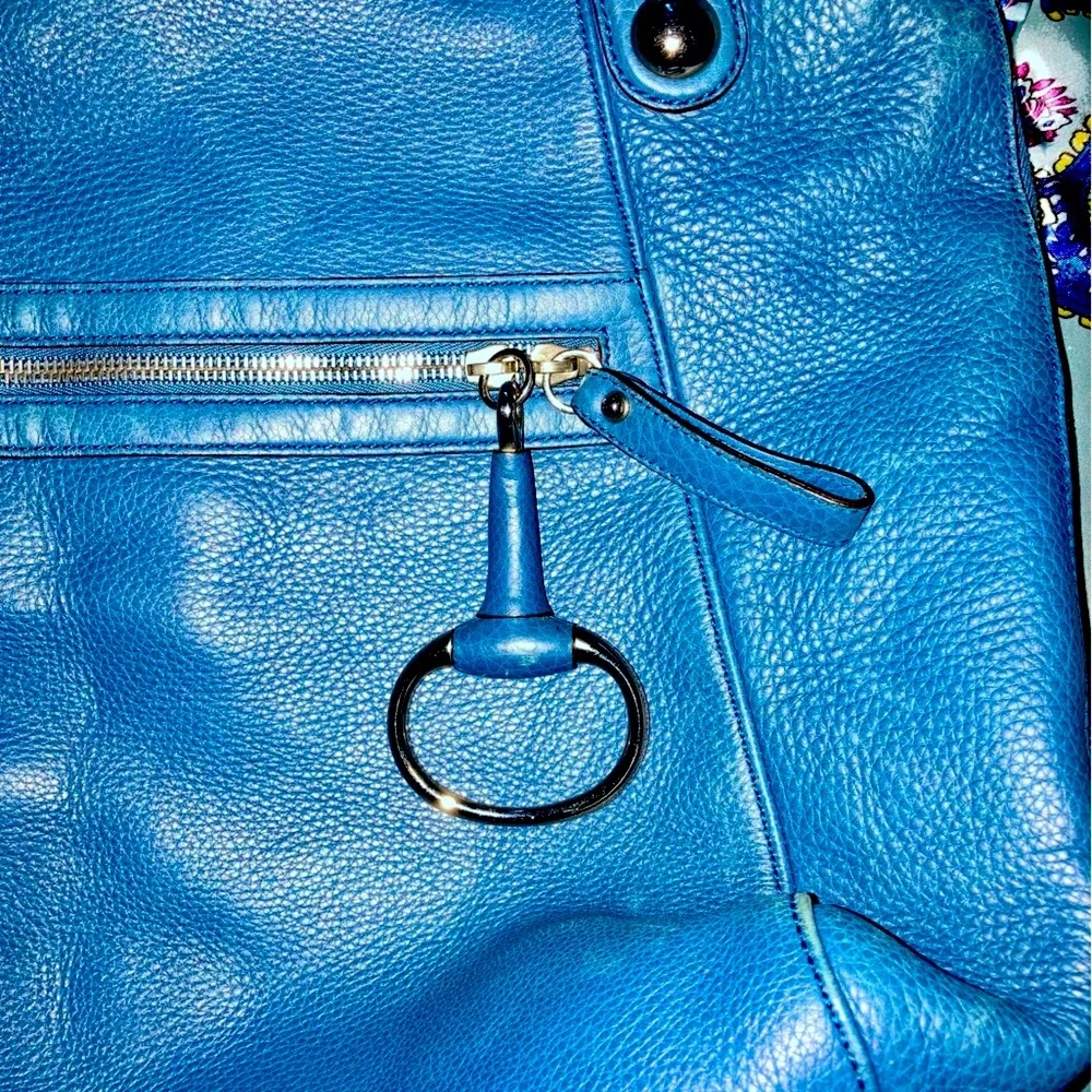 GUCCI Blue Leather Hobo Satchel - Large - Picture 4 of 15